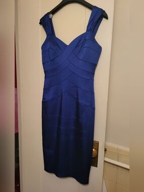 Jax Dress royal blue size 4 Nwot